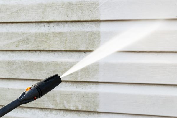 House Exterior Cleaning in Brentwood