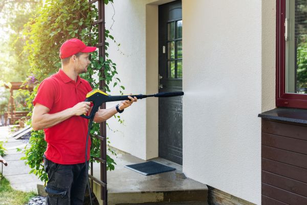 House Powerwashing in Brentwood