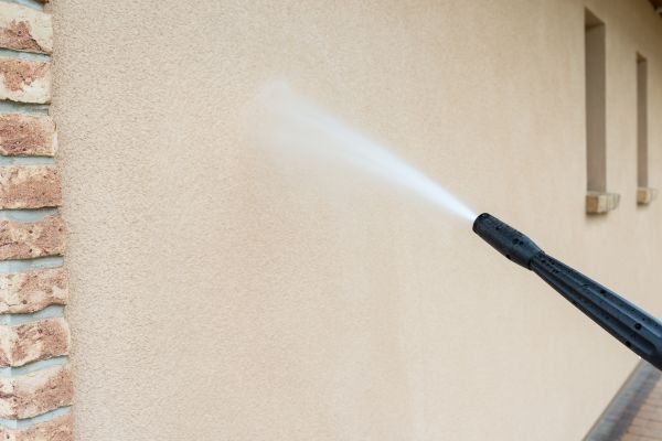 Stucco Pressure Washing in Brentwood