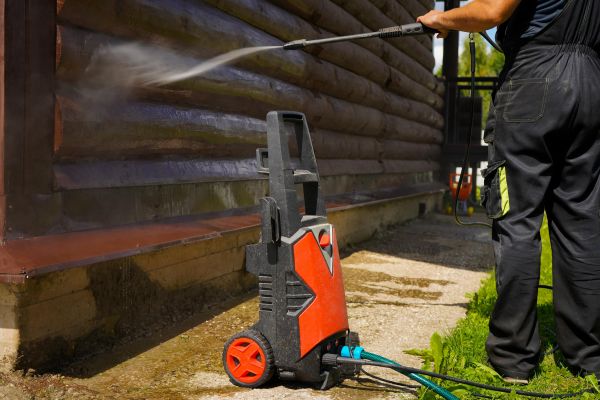Wood House Exterior Cleaning in Brentwood