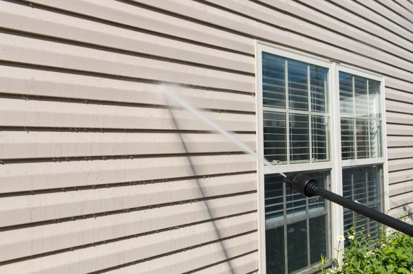 House Pressure Washing in Brentwood