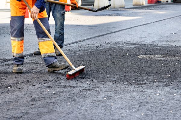 Asphalt Dirt Removal in Brentwood