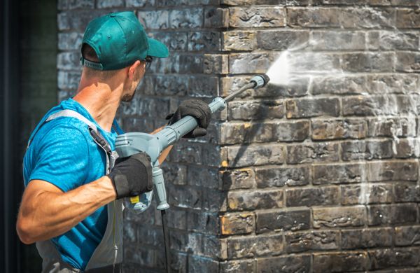 Brick House Washing in Brentwood