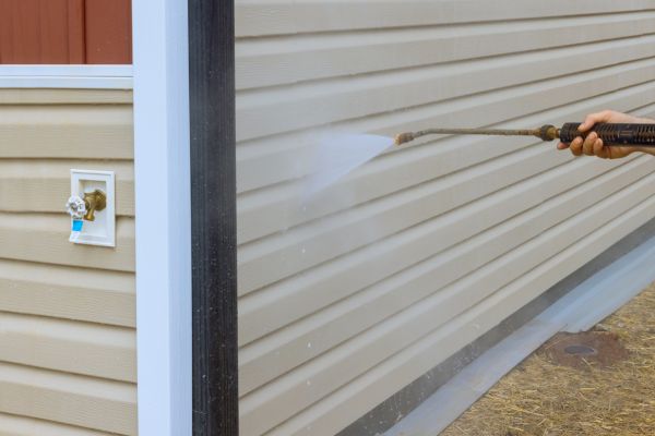 Townhouse Exterior Cleaning in Brentwood