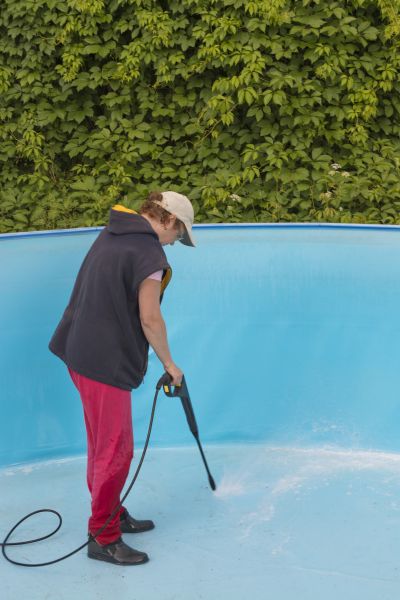 Pool Pressure Washing in Brentwood