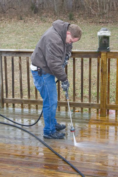 Balcony Power Washing in Brentwood